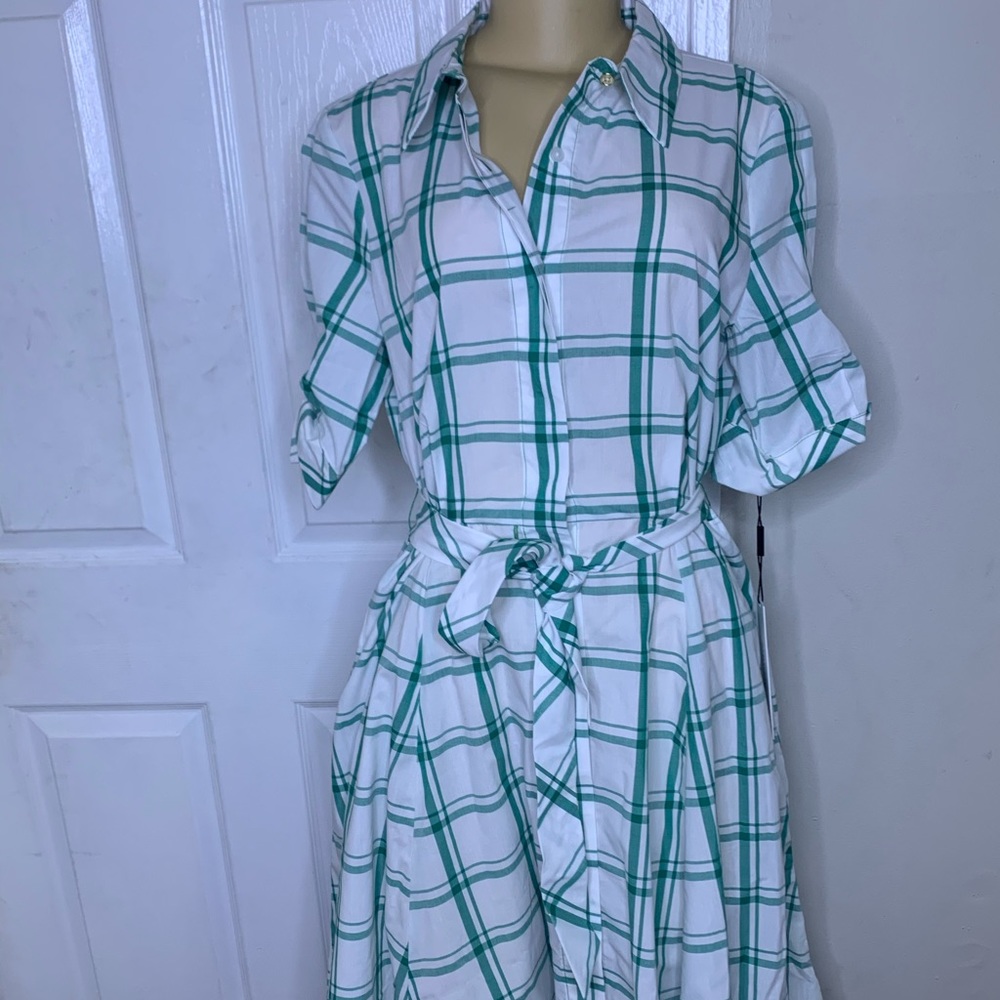 Women’s dress